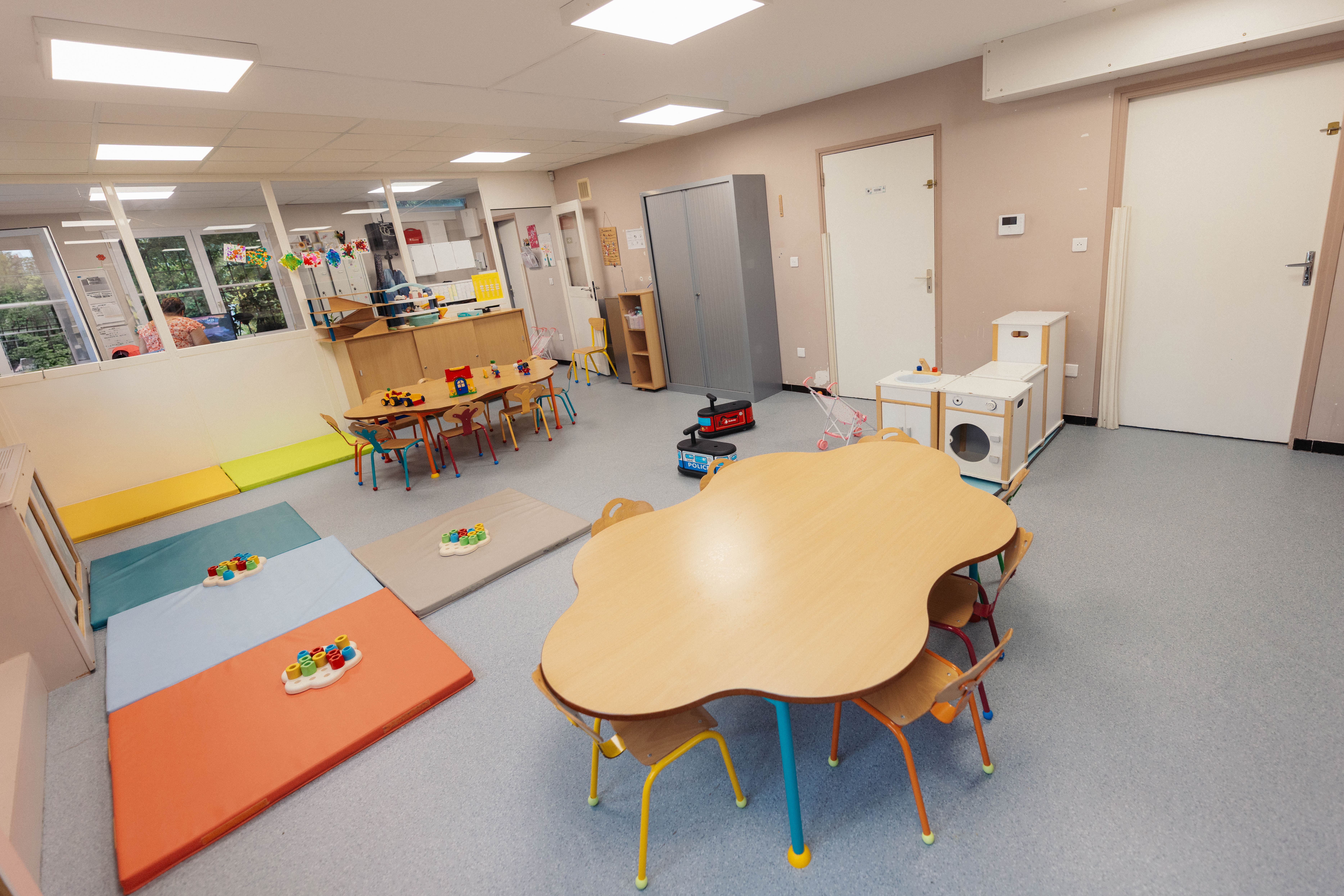 Salle d'activité et de psychomotricité du petit jardin