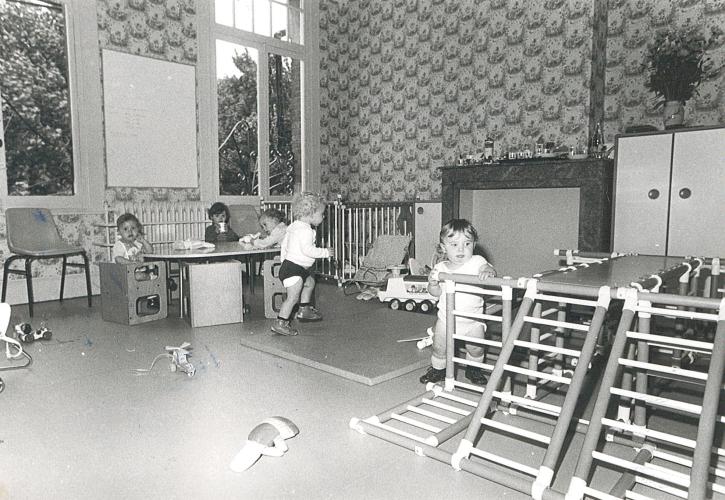 Intérieur de la crèche vers 1980