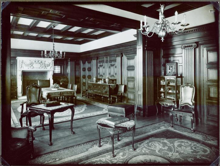 Le salon du château Debosque en 1931