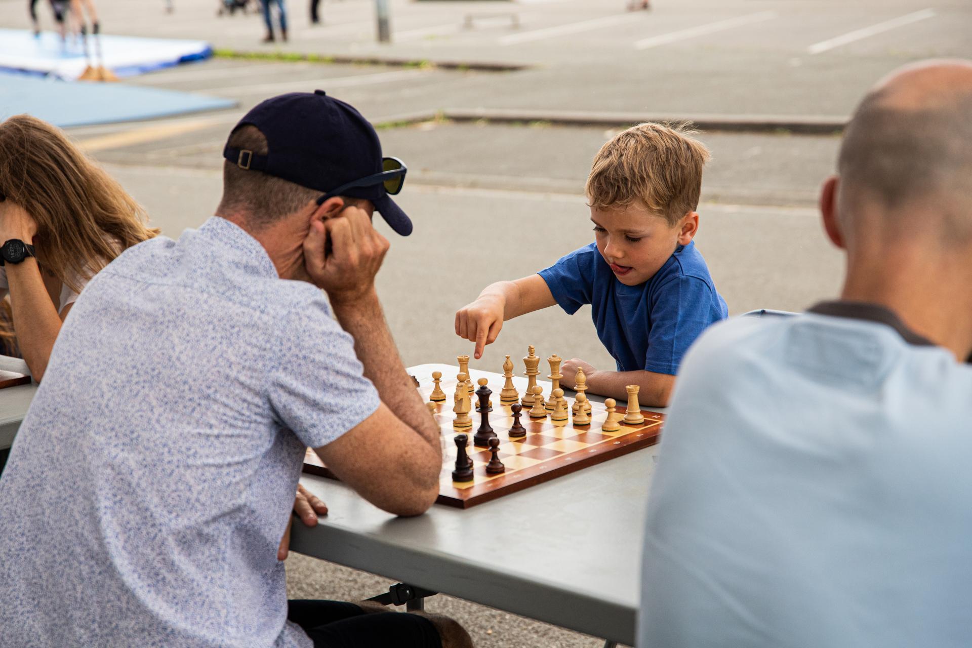 Calaméo - Foire aux questions sur le jeu d'échecs